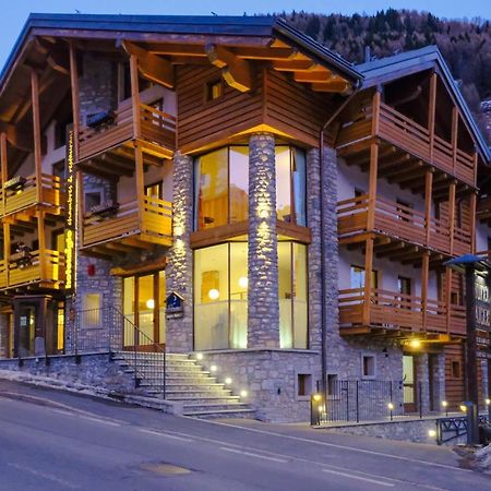 Hotel Aigle Курмайор Екстериор снимка
