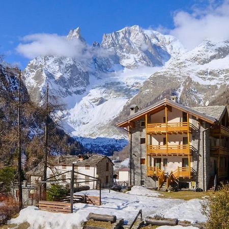 Hotel Aigle Курмайор Екстериор снимка