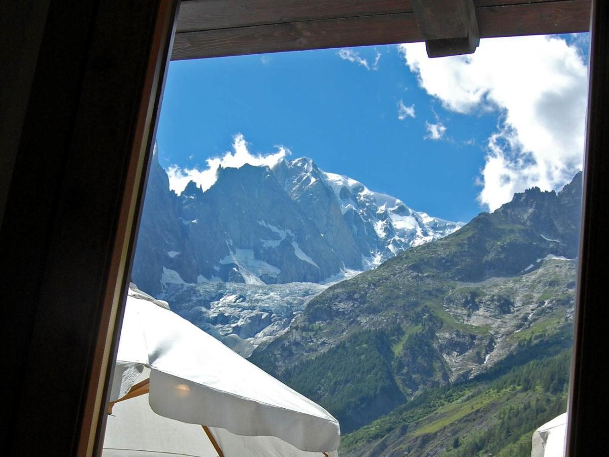 Hotel Aigle Курмайор Екстериор снимка