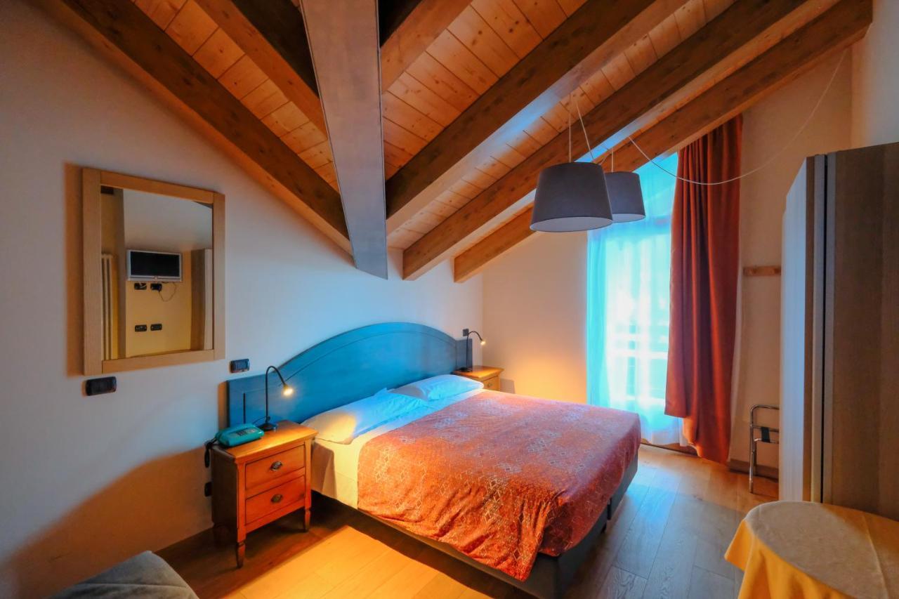 Hotel Aigle Курмайор Екстериор снимка