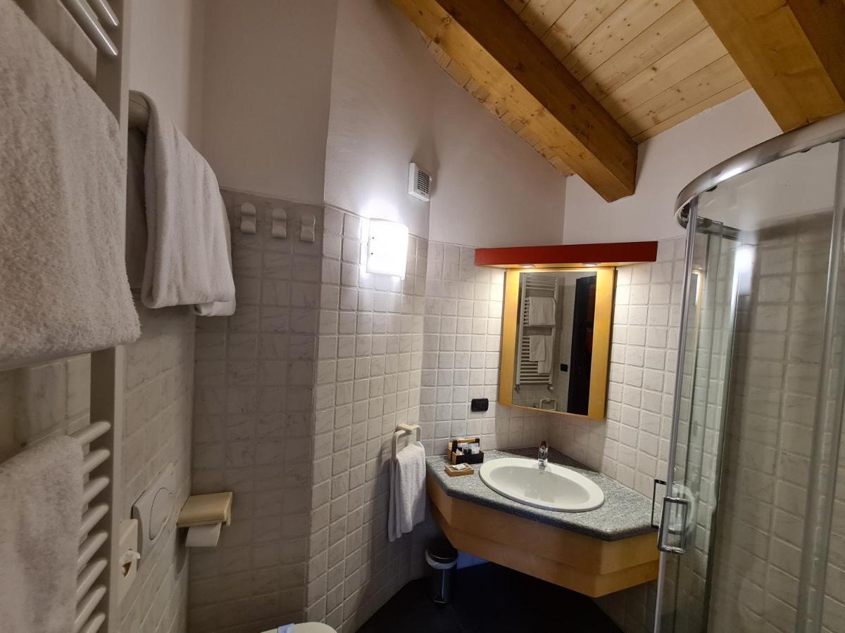 Hotel Aigle Курмайор Екстериор снимка